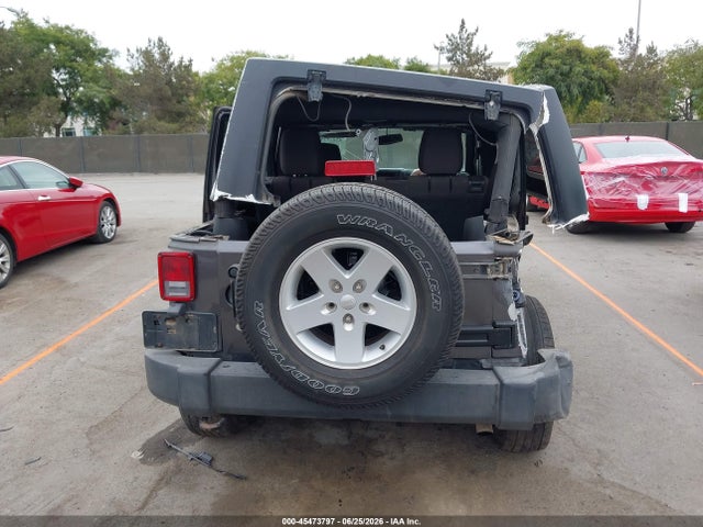 1C4BJWDGXHL644406 Jeep Wrangler Unlimited Sport