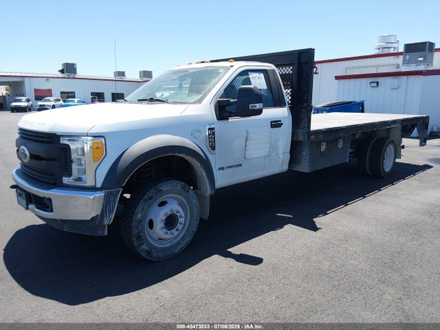 Ford F-450 Chassis Xl/xlt 2017 1FDUF4GT0HED68714 Image 2