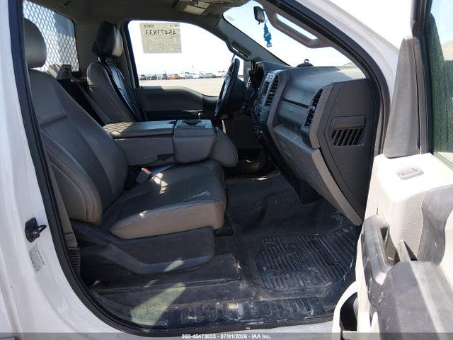 Ford F-450 Chassis Xl/xlt 2017 1FDUF4GT0HED68714 Image 5