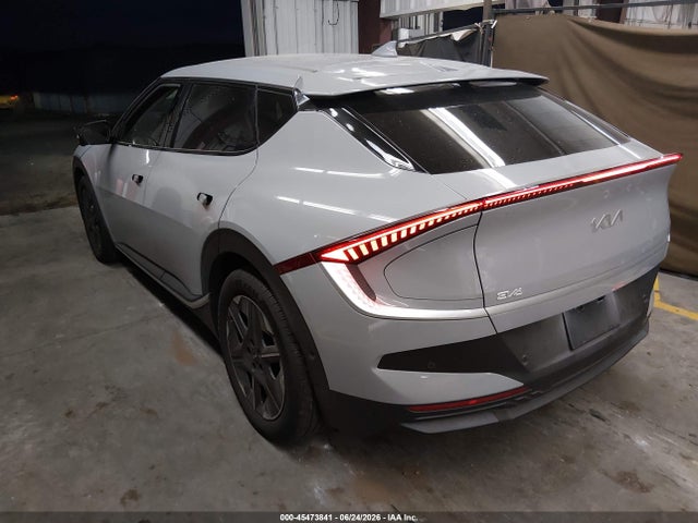 KIA Ev6 Light Long Range Rwd 2025 5XYC34JA6SG002092 Image 3