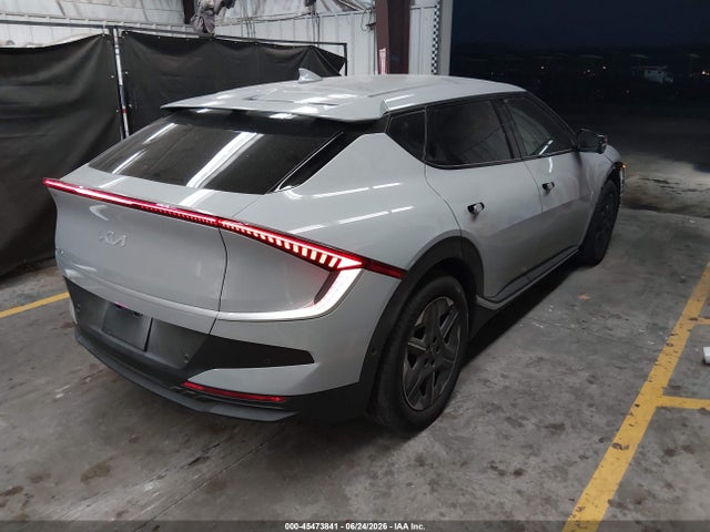 KIA Ev6 Light Long Range Rwd 2025 5XYC34JA6SG002092 Image 4