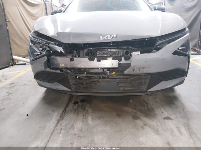 KIA Ev6 Light Long Range Rwd 2025 5XYC34JA6SG002092 Image 6