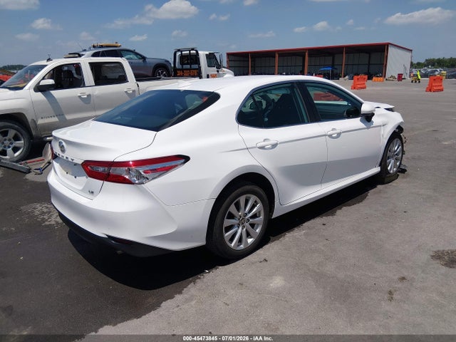 Продаж на аукціоні авто 2020 Toyota Camry Le, vin: 4T1C11AK0LU956796, номер лоту: 45473845