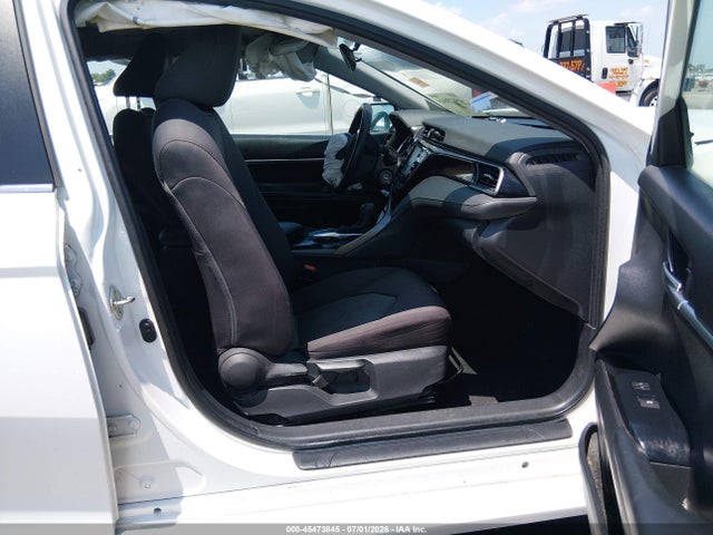 Продаж на аукціоні авто 2020 Toyota Camry Le, vin: 4T1C11AK0LU956796, номер лоту: 45473845