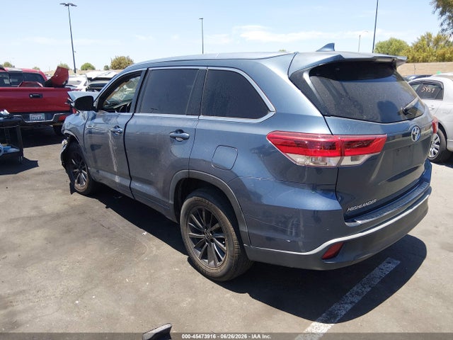 Toyota Highlander Xle 2017 5TDKZRFH4HS522526 Image 3