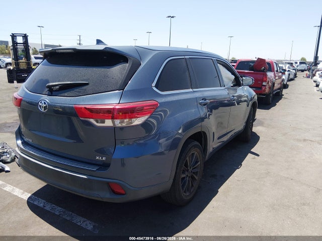 Toyota Highlander Xle 2017 5TDKZRFH4HS522526 Image 4