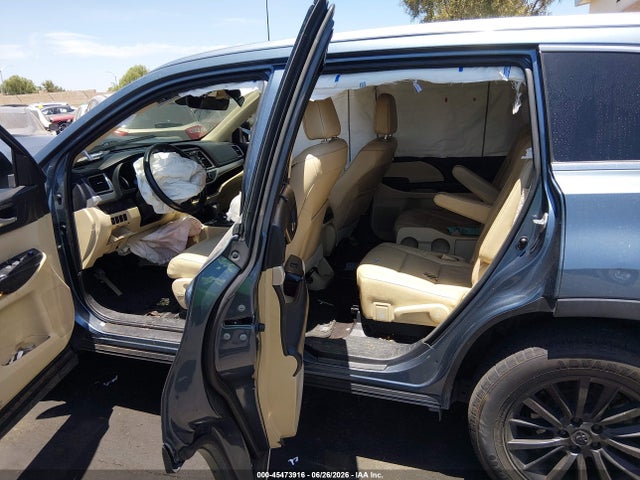 Toyota Highlander Xle 2017 5TDKZRFH4HS522526 Image 8