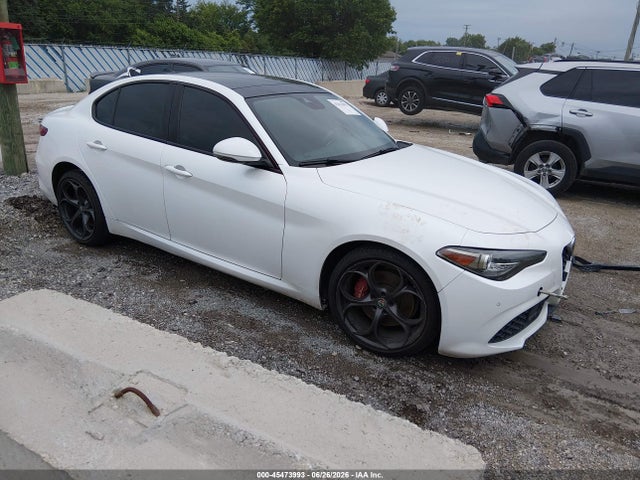 Продаж на аукціоні авто 2018 Alfa Romeo Giulia Ti Sport Awd, vin: ZARFAEEN4J7595250, номер лоту: 45473993