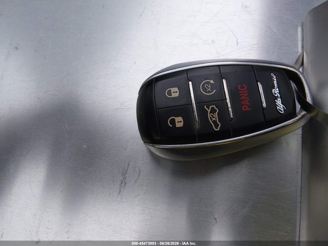 Продаж на аукціоні авто 2018 Alfa Romeo Giulia Ti Sport Awd, vin: ZARFAEEN4J7595250, номер лоту: 45473993