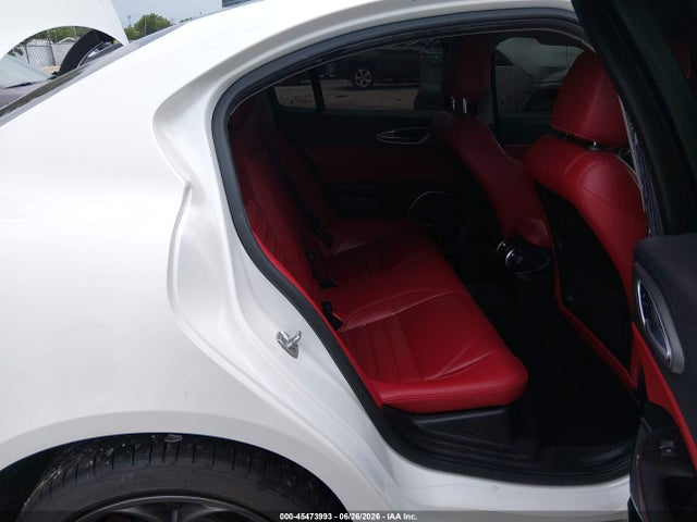 Продаж на аукціоні авто 2018 Alfa Romeo Giulia Ti Sport Awd, vin: ZARFAEEN4J7595250, номер лоту: 45473993