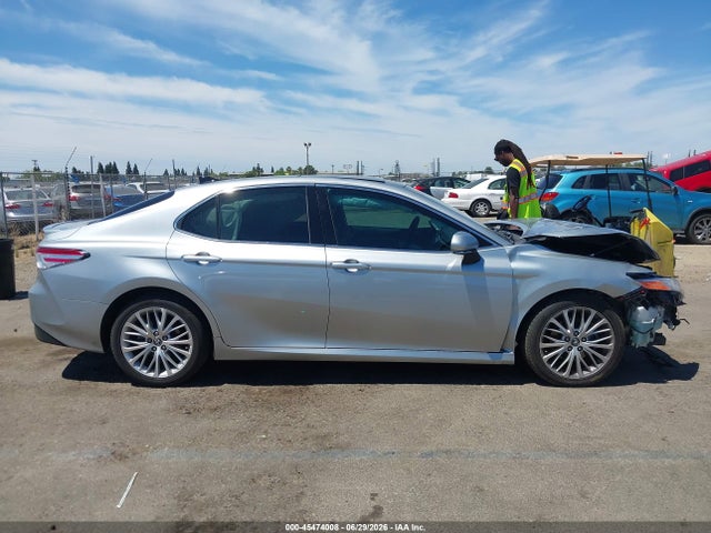 4T1BZ1HK5JU002956 Toyota Camry Xle V6