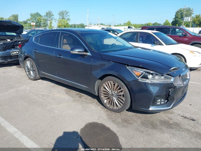 2017 Kia Cadenza Limited მანქანა იყიდება აუქციონზე, vin: KNALC4J18H5060414, აუქციონის ნომერი: 45474023
