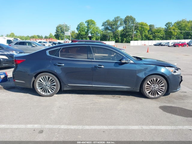 2017 Kia Cadenza Limited მანქანა იყიდება აუქციონზე, vin: KNALC4J18H5060414, აუქციონის ნომერი: 45474023