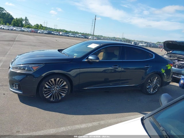 2017 Kia Cadenza Limited მანქანა იყიდება აუქციონზე, vin: KNALC4J18H5060414, აუქციონის ნომერი: 45474023