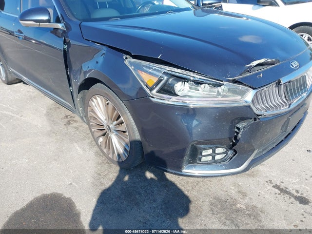 2017 Kia Cadenza Limited მანქანა იყიდება აუქციონზე, vin: KNALC4J18H5060414, აუქციონის ნომერი: 45474023