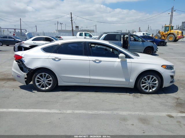 Ford Fusion Energi Titanium 2019 3FA6P0SU7KR175005 Image 13