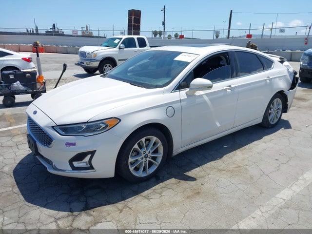 Ford Fusion Energi Titanium 2019 3FA6P0SU7KR175005 Image 2