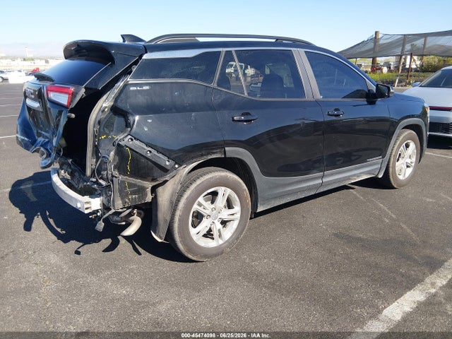 3GKALMEV8NL140495 GMC Terrain Fwd Sle