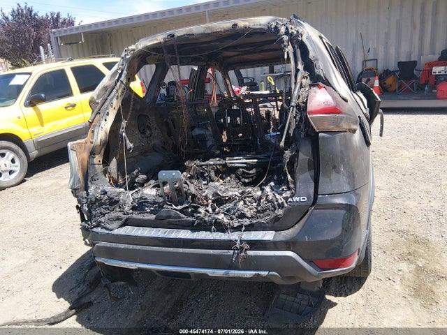 5N1AT2MV5LC737531 Nissan Rogue S Intelligent Awd
