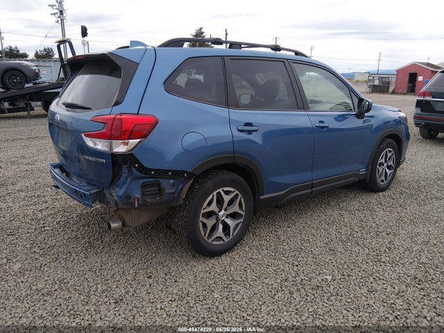 Subaru Forester Premium 2019 JF2SKAEC9KH495977 Image 4