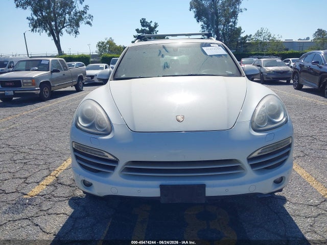 Porsche Cayenne Platinum Edition 2014 WP1AA2A21ELA08528 Image 12