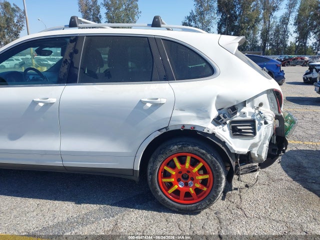 Porsche Cayenne Platinum Edition 2014 WP1AA2A21ELA08528 Image 18