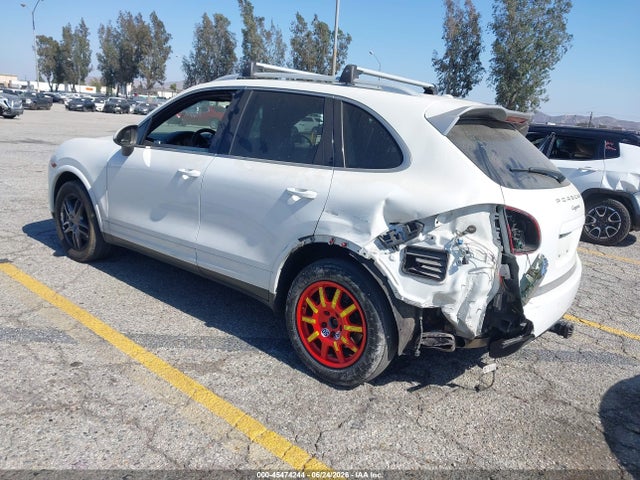 Porsche Cayenne Platinum Edition 2014 WP1AA2A21ELA08528 Image 3