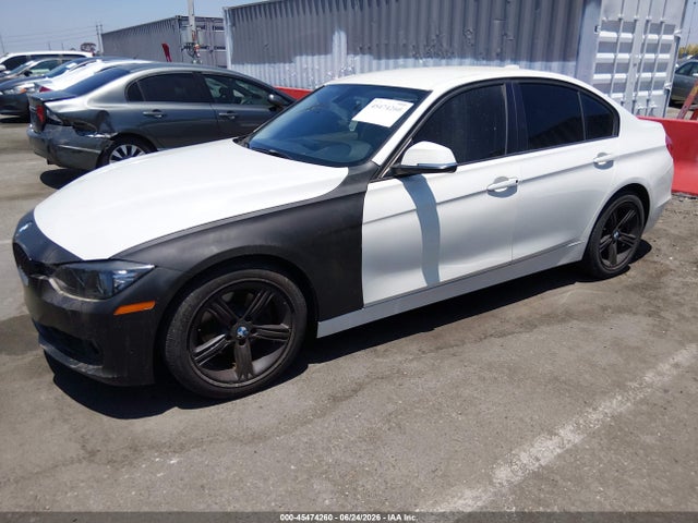 2013 Bmw 328i მანქანა იყიდება აუქციონზე, vin: WBA3A5C53DF351922, აუქციონის ნომერი: 45474260