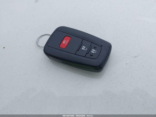 Toyota Prius Two 2017 JTDKBRFU2H3554944 Image 9