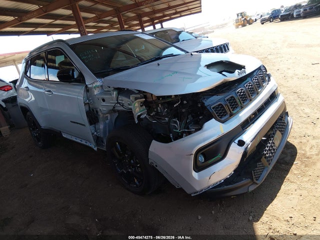 Jeep Compass Latitude 4x4 2025 3C4NJDBN3ST585391 Image 18