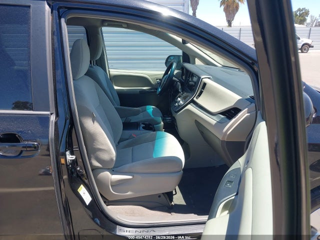 Toyota Sienna Le 8 Passenger 2015 5TDKK3DC7FS586677 Image 5