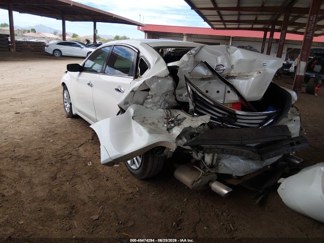 Nissan Altima 2.5 S 2015 1N4AL3AP7FC475456 Image 3