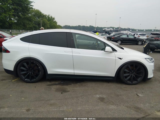 Tesla Model X 100d/75d/90d 2017 5YJXCBE20HF049952 Image 6