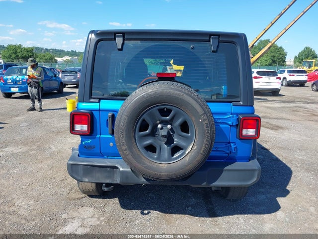 45474347 :رقم المزاد ، 1C4HJXDN1NW246624 vin ، 2022 Jeep Wrangler Unlimited Sport 4x4 مزاد بيع