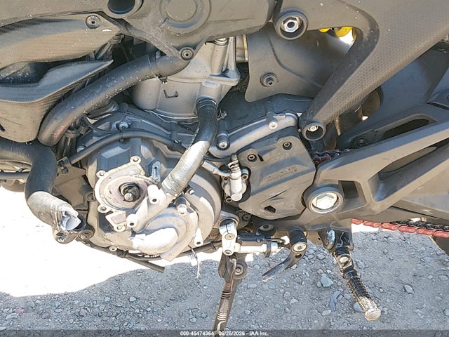 Ducati Monster 2022 ZDMMAMDT9NB005868 Image 9