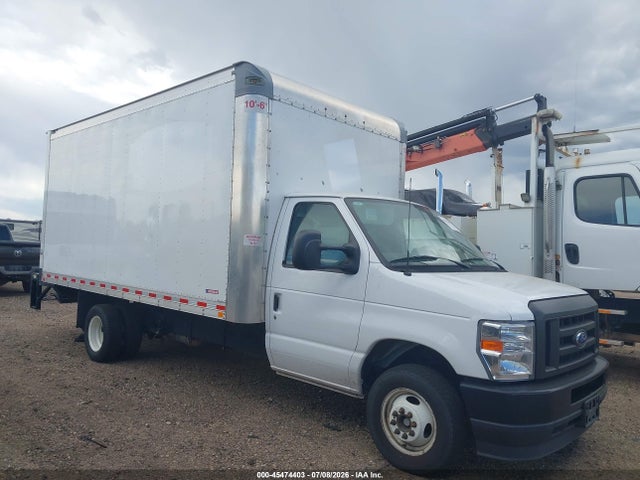 Ford E-350 Cutaway 2024 1FDWE3FN3RDD13674 Image 13