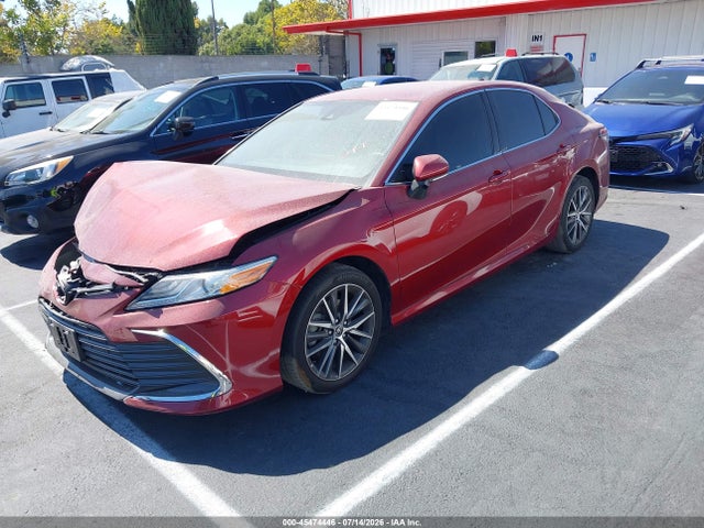 Toyota CAMRY XLE 2022 4T1F11AKXNU711259 Image 2