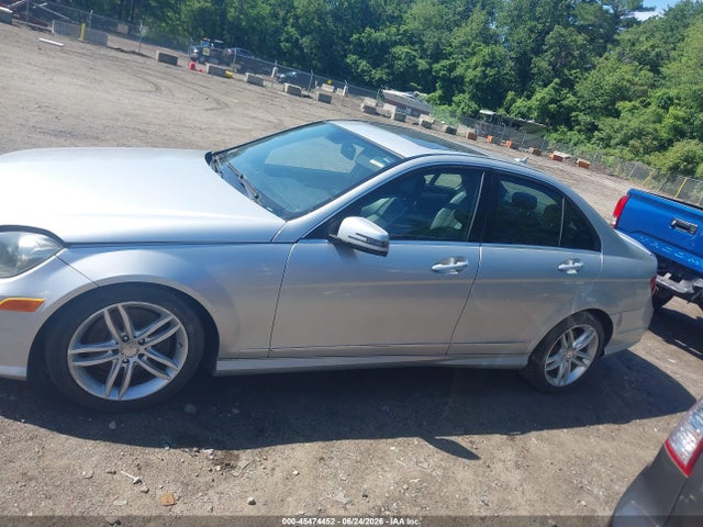 Aukcja sprzedaży 2013 Mercedes-benz C 300 Sport 4matic, vin: WDDGF8AB7DR281264, numer aukcji: 45474452