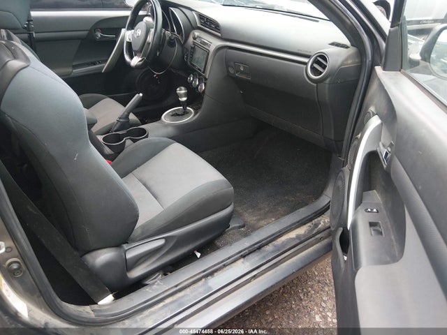 Продаж на аукціоні авто 2016 Scion Tc, vin: JTKJF5C70GJ015815, номер лоту: 45474458