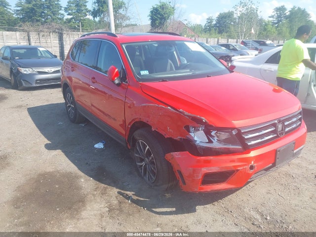 Auction sale of the 2019 Volkswagen Tiguan 2.0t Se/2.0t Sel/2.0t Sel R-line/2.0t Sel R-line Black, vin: 3VV2B7AX2KM135442, lot number: 45474478
