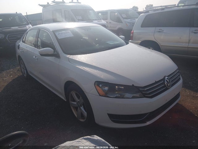 2013 Volkswagen Passat 2.5l Se მანქანა იყიდება აუქციონზე, vin: 1VWBP7A36DC097325, აუქციონის ნომერი: 45474484
