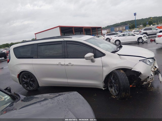 45474512 :رقم المزاد ، 2C4RC1GG2LR124286 vin ، 2020 Chrysler Pacifica 35th Anniversary Limited مزاد بيع