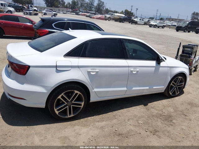 WAUAUGFF2H1055422 Audi A3 PREMIUM
