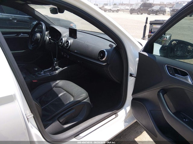 WAUAUGFF2H1055422 Audi A3 PREMIUM