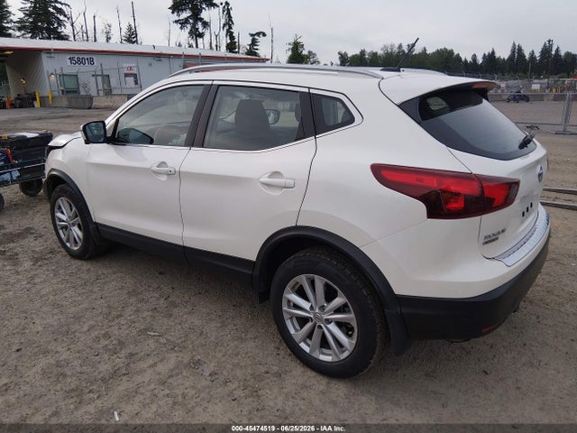 JN1BJ1CR6HW106163 Nissan Rogue Sport Sv