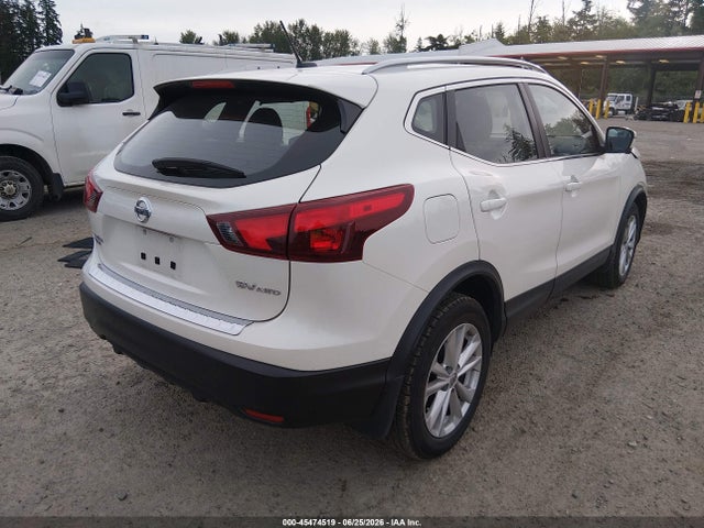 JN1BJ1CR6HW106163 Nissan Rogue Sport Sv
