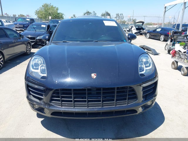 Porsche Macan Sport Edition 2018 WP1AA2A50JLB18359 Image 12