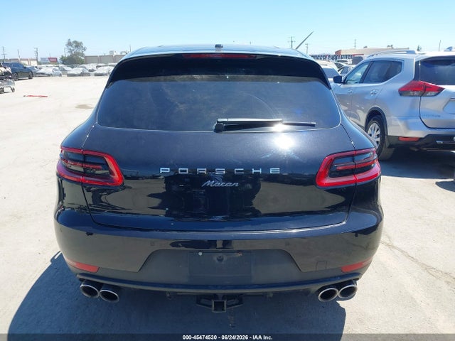 Porsche Macan Sport Edition 2018 WP1AA2A50JLB18359 Image 16