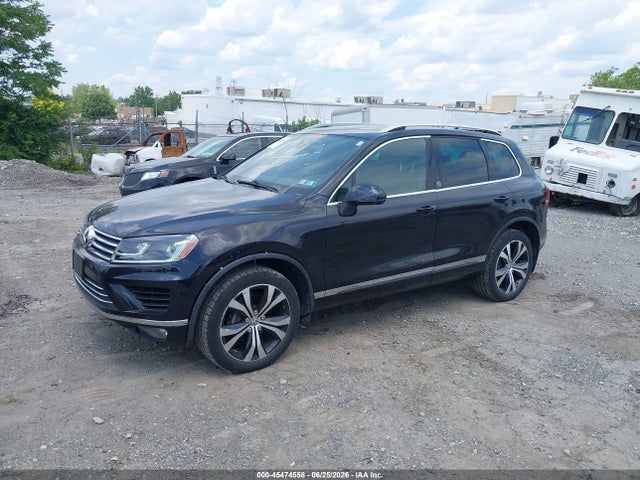 WVGRF7BPXHD000869 Volkswagen Touareg V6 Wolfsburg Edition