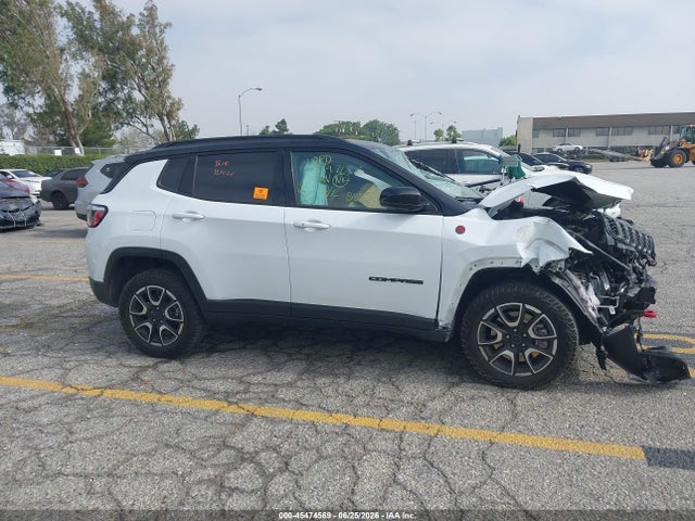 Jeep Compass Trailhawk 4x4 2025 3C4NJDDN8ST553453 Image 13